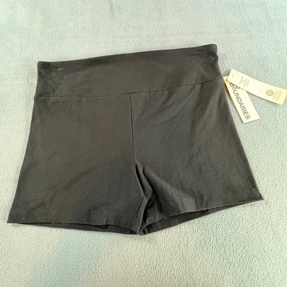 No Boundaries Pants - No Boundaries Women's Shorty Shorts Black Soot High Rise Recycled Poly S/M NWT
